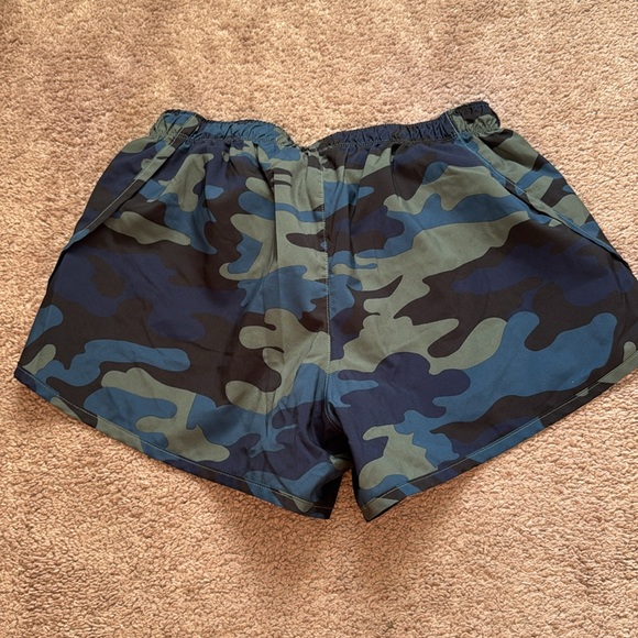 New Balance running shorts. Size S - Picture 3 of 3